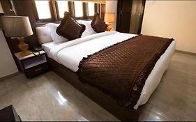 Mahadev Villa